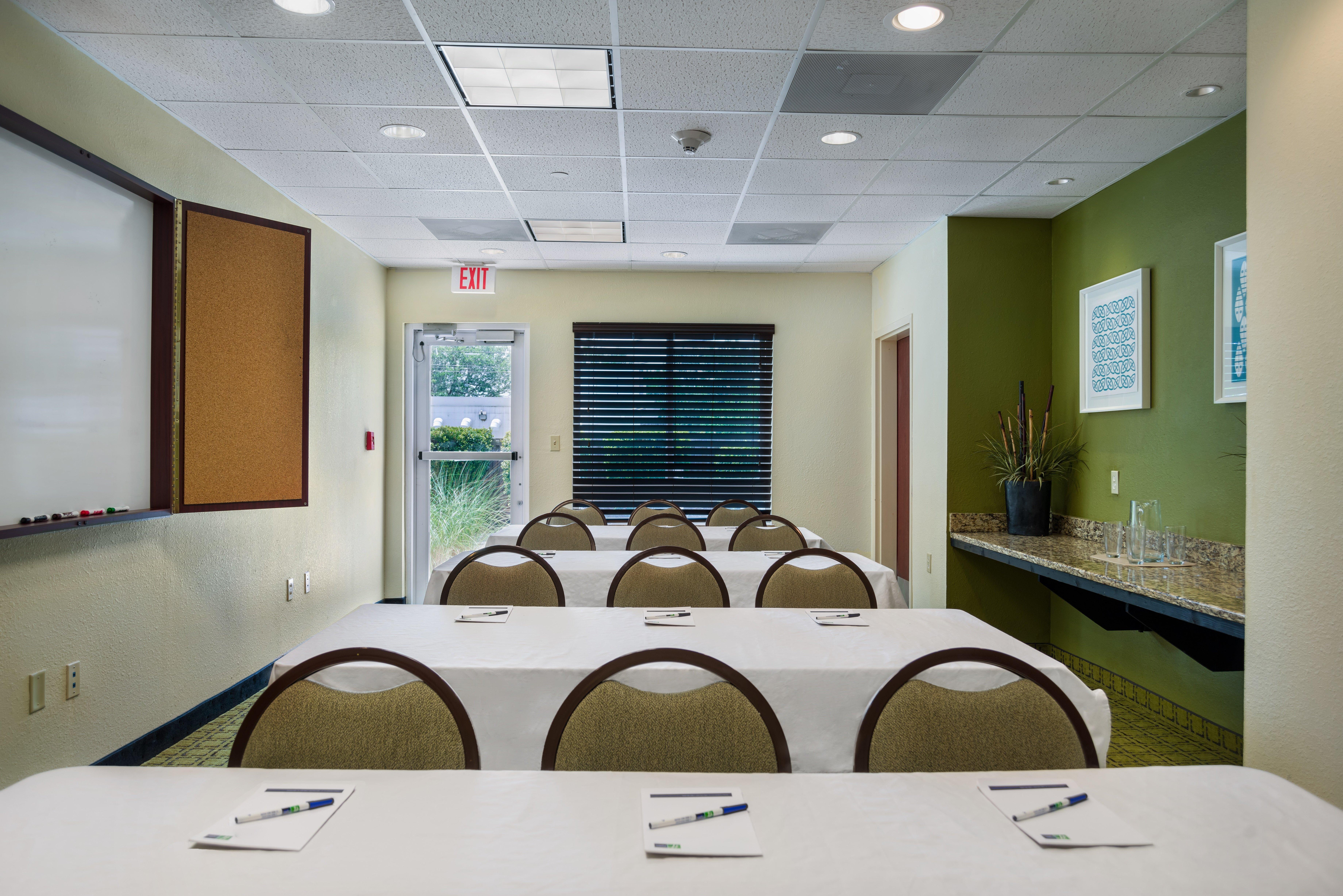 Holiday Inn Express Hotel & Suites Savannah Midtown, An Ihg Hotel Bagian luar foto